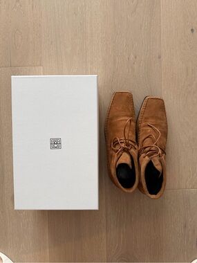 Toteme Women’s Tan Suede Lace-Up ankle Boots